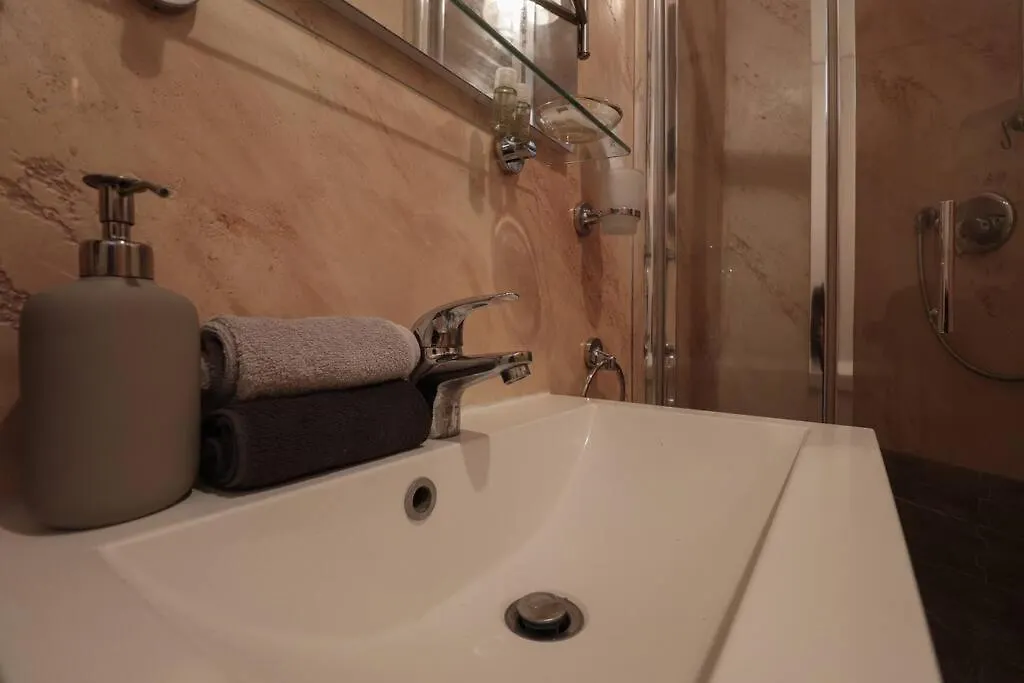 Termini Treasure - Elegant Retreat Apartment Rome