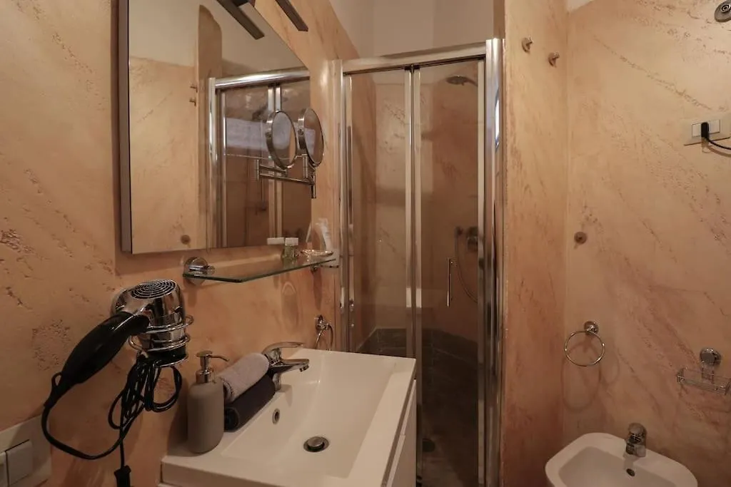Termini Treasure - Elegant Retreat Apartment Rome Italy
