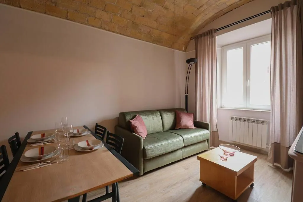 Termini Treasure - Elegant Retreat Apartment Rome Italy