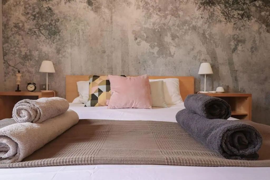 Termini Treasure - Elegant Retreat Apartment Rome Italy